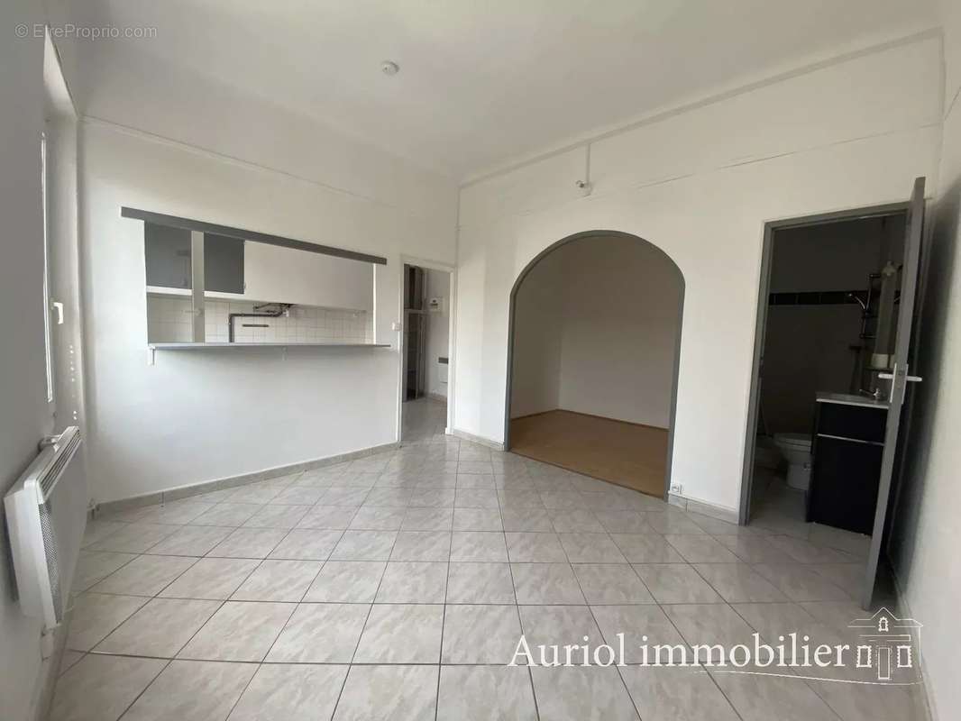 Appartement à AURIOL