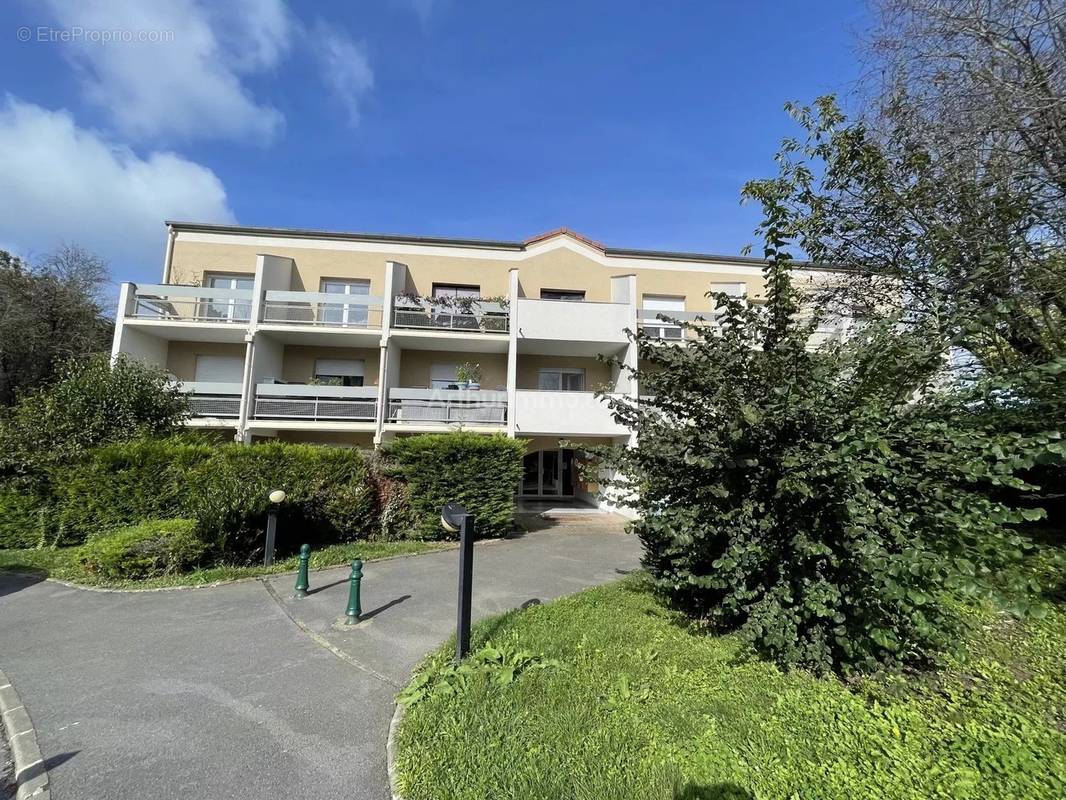 Appartement à SAINT-GERMAIN-LES-CORBEIL