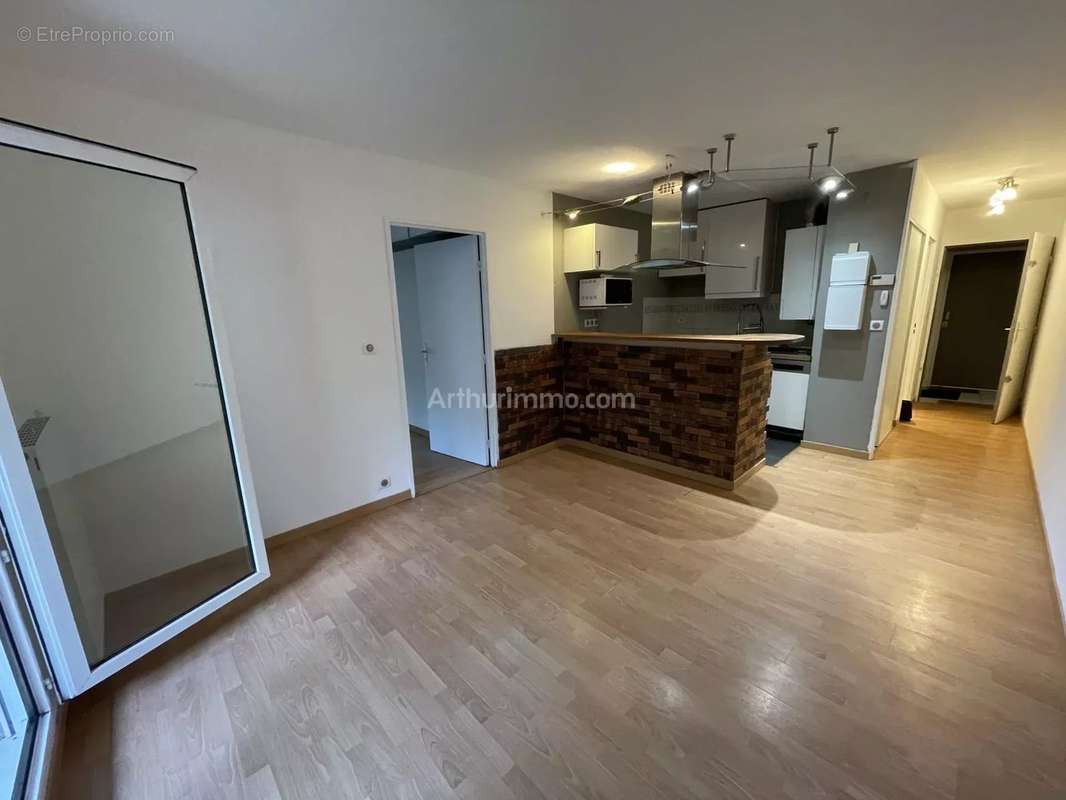 Appartement à SAINT-GERMAIN-LES-CORBEIL