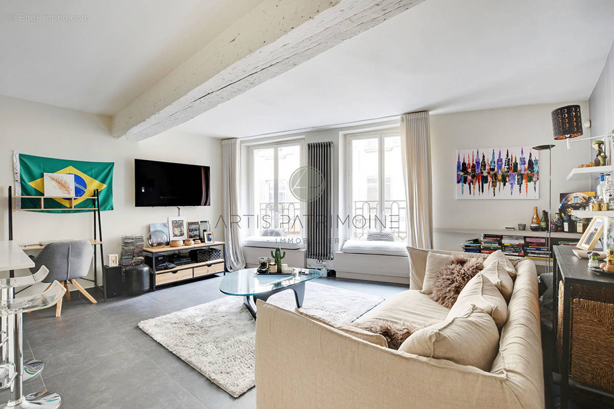 Appartement à PARIS-6E