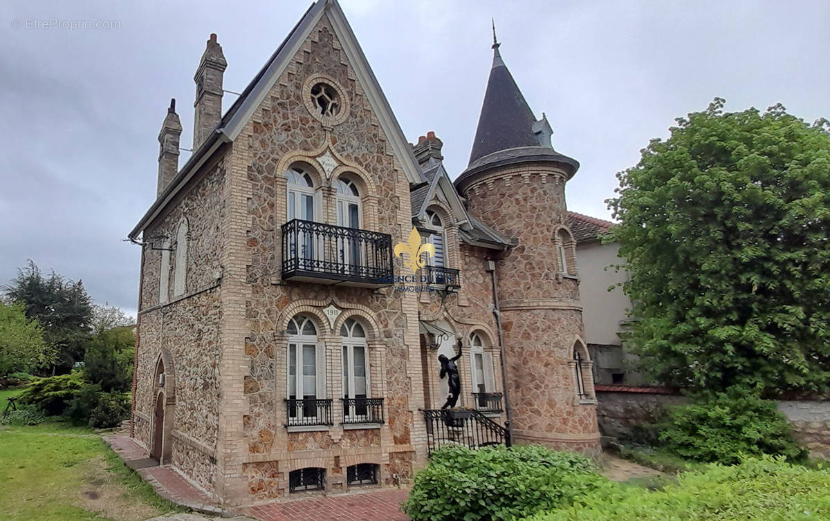 Maison à SAINT-MARTIN-DU-TERTRE