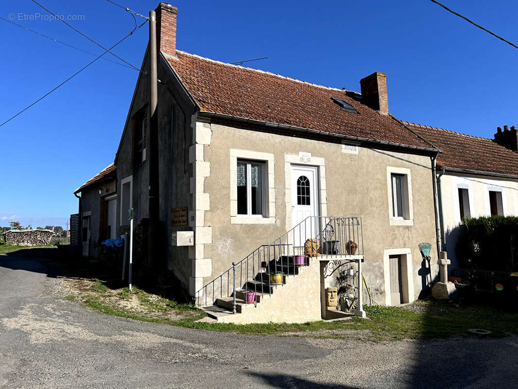 Maison à LA CHAPELAUDE