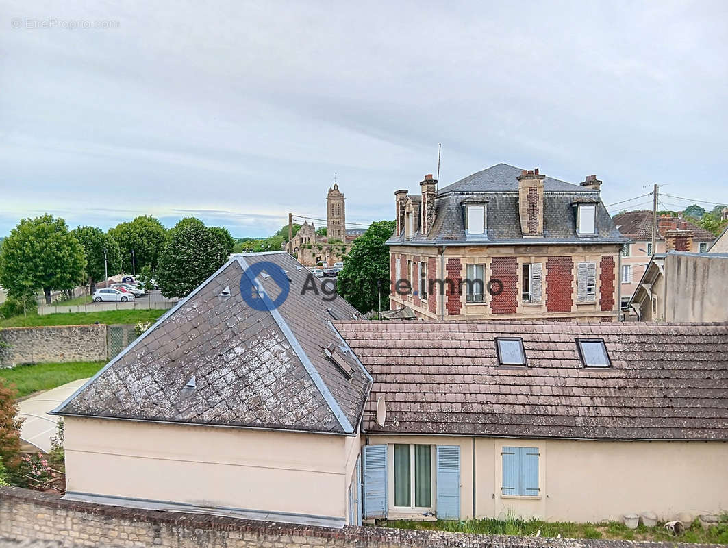 Appartement à BEAUMONT-SUR-OISE