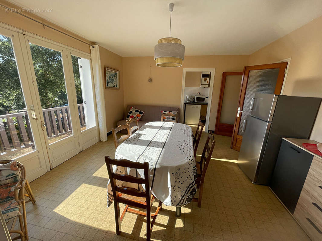 Appartement à MOLIETS-ET-MAA