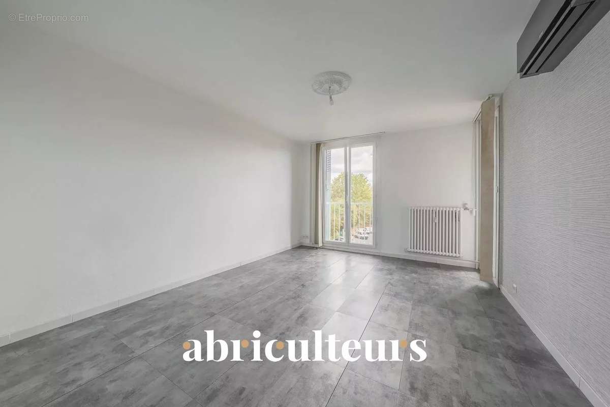 Appartement à MARSEILLE-13E