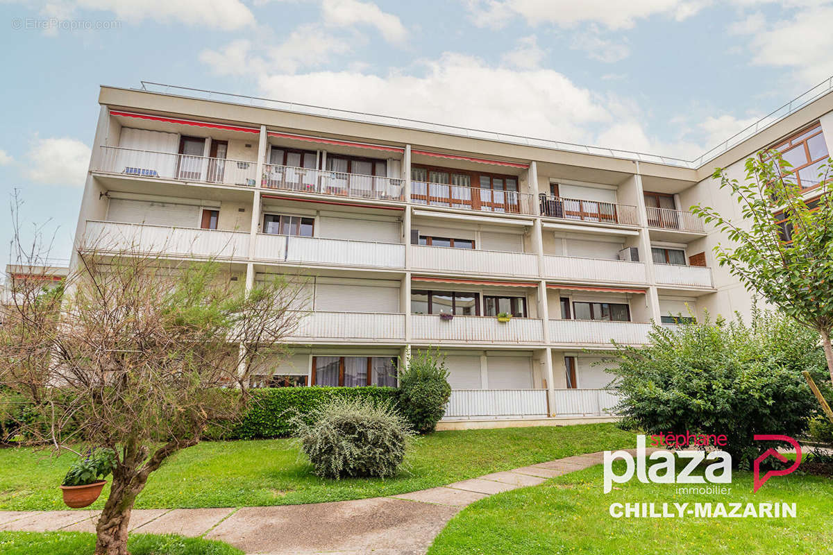 Appartement à CHILLY-MAZARIN