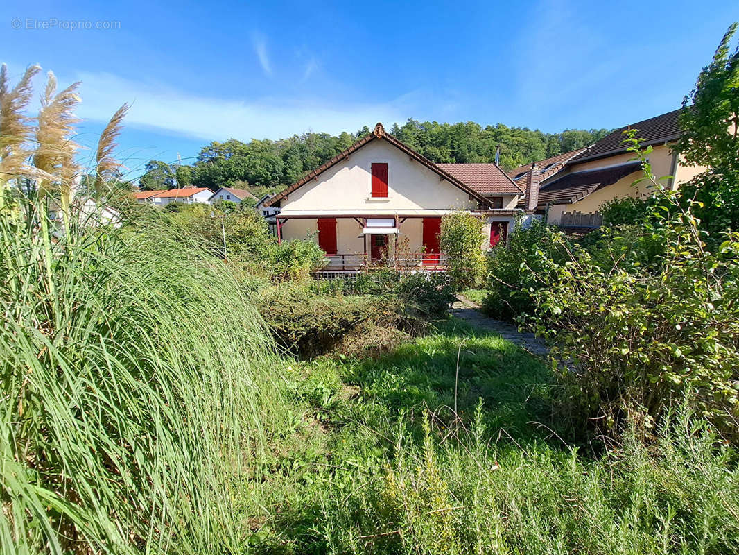 Maison à LONS-LE-SAUNIER