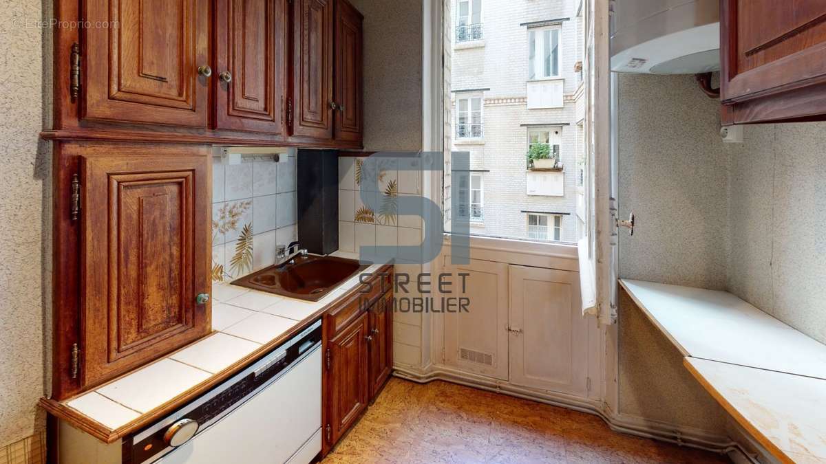 Appartement à PARIS-20E