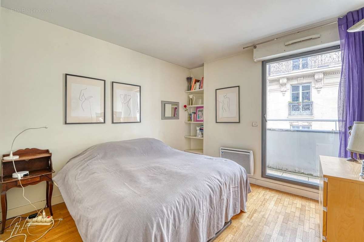 Appartement à PARIS-16E