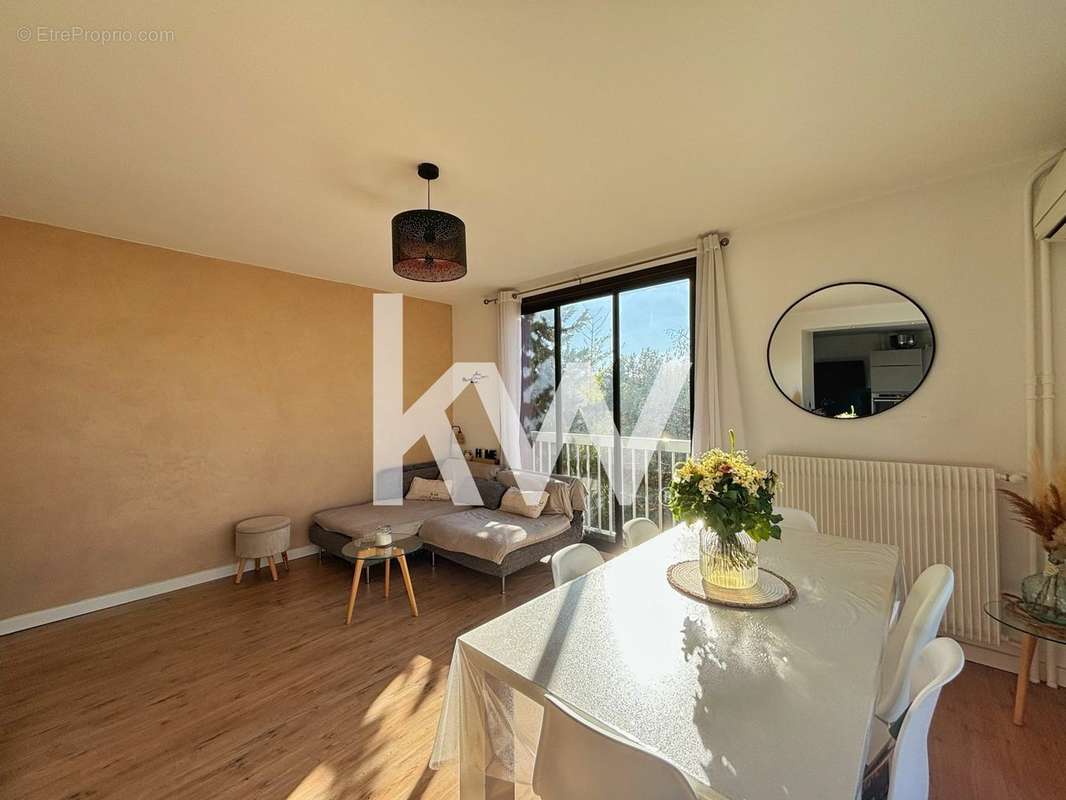 Appartement à MARSEILLE-12E