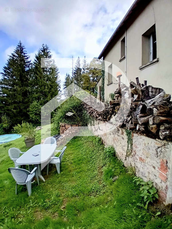 Maison à SAINT-ELOY-LES-MINES