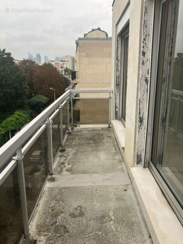 Appartement à COURBEVOIE