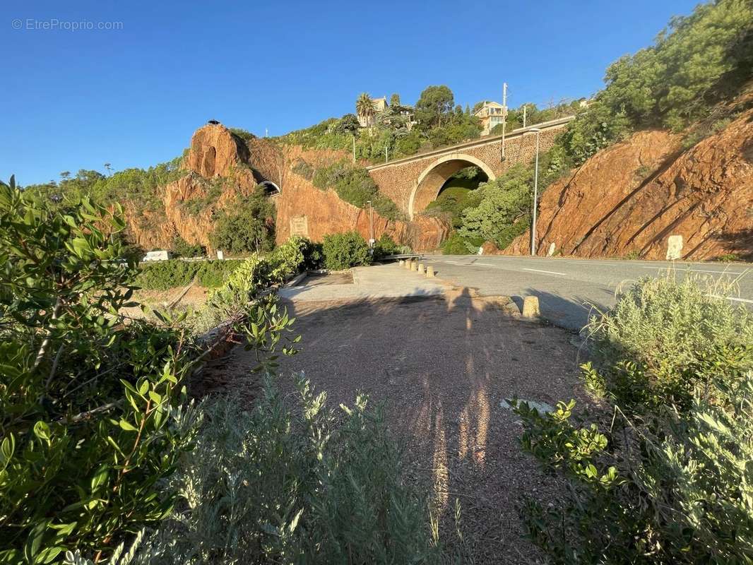 Terrain à SAINT-RAPHAEL