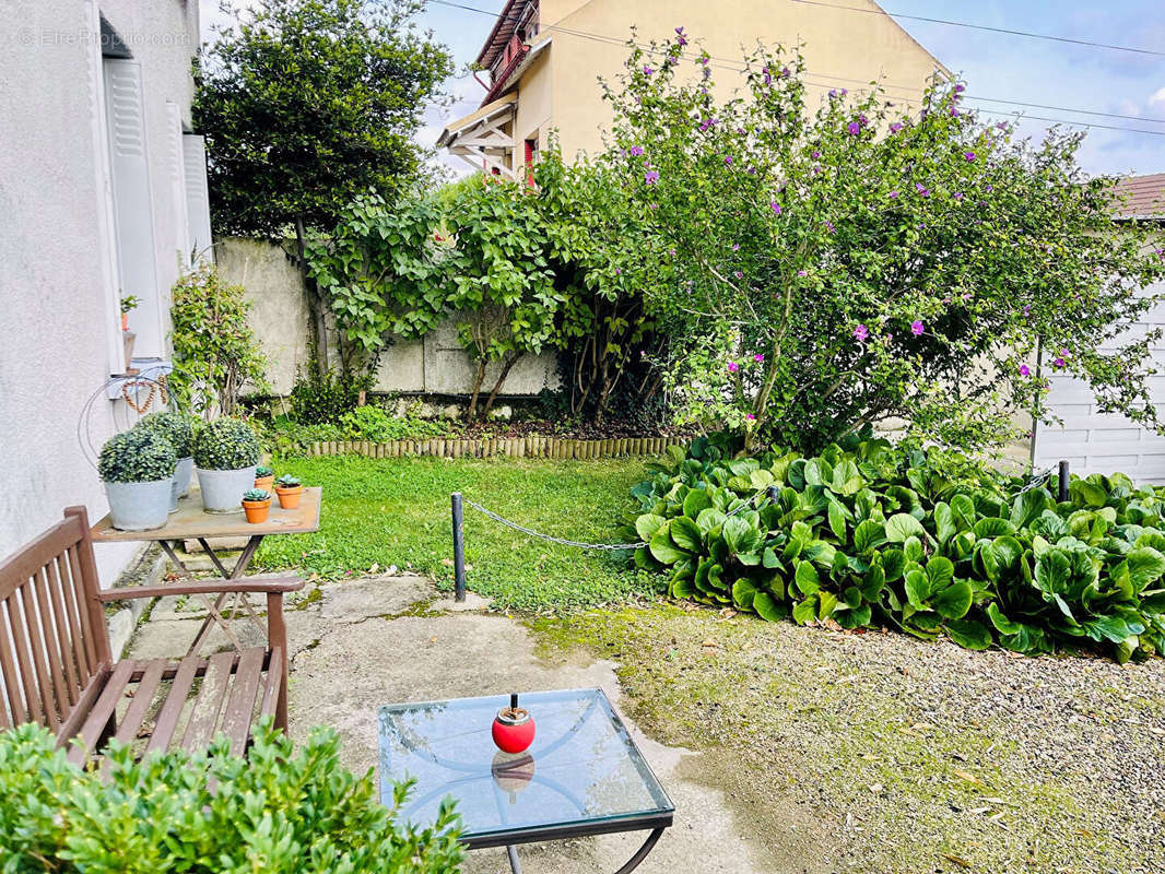 Appartement à CHAMPIGNY-SUR-MARNE