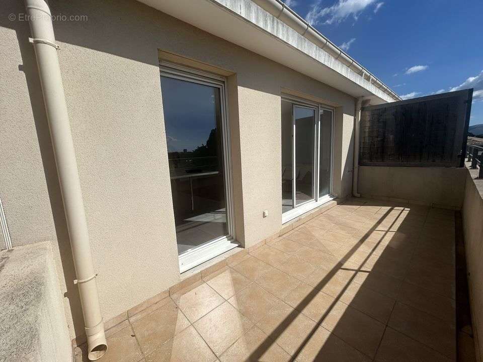 Château Gombert - T3 - extérieur - terrasse - parking - box - Appartement à MARSEILLE-13E