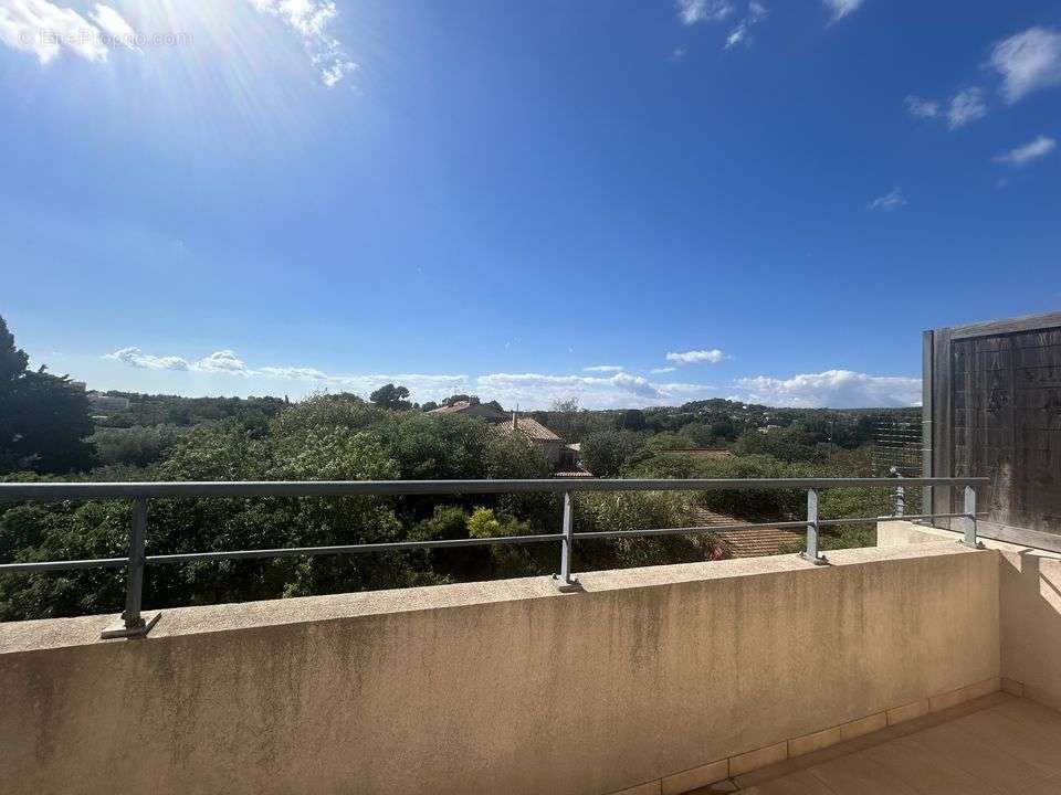 Château Gombert - T3 - extérieur - terrasse - parking - box - Appartement à MARSEILLE-13E