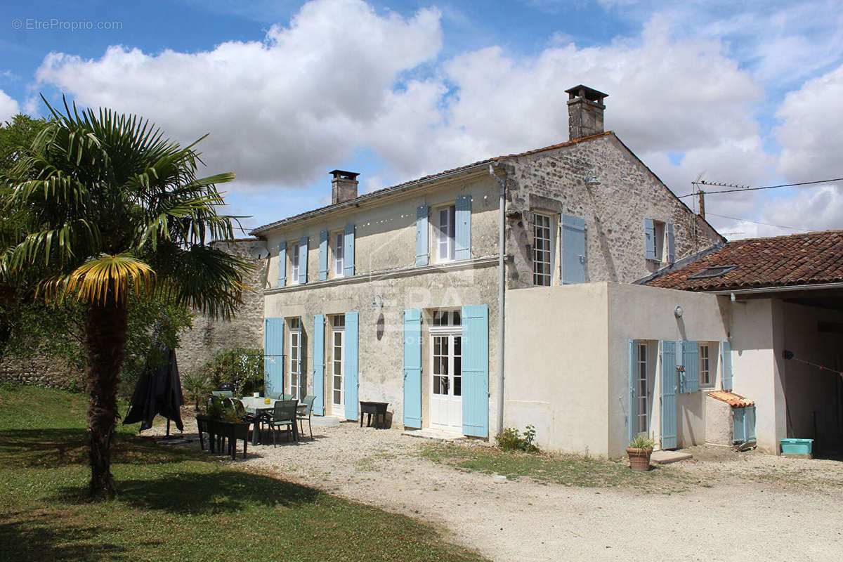 Maison à COURANT