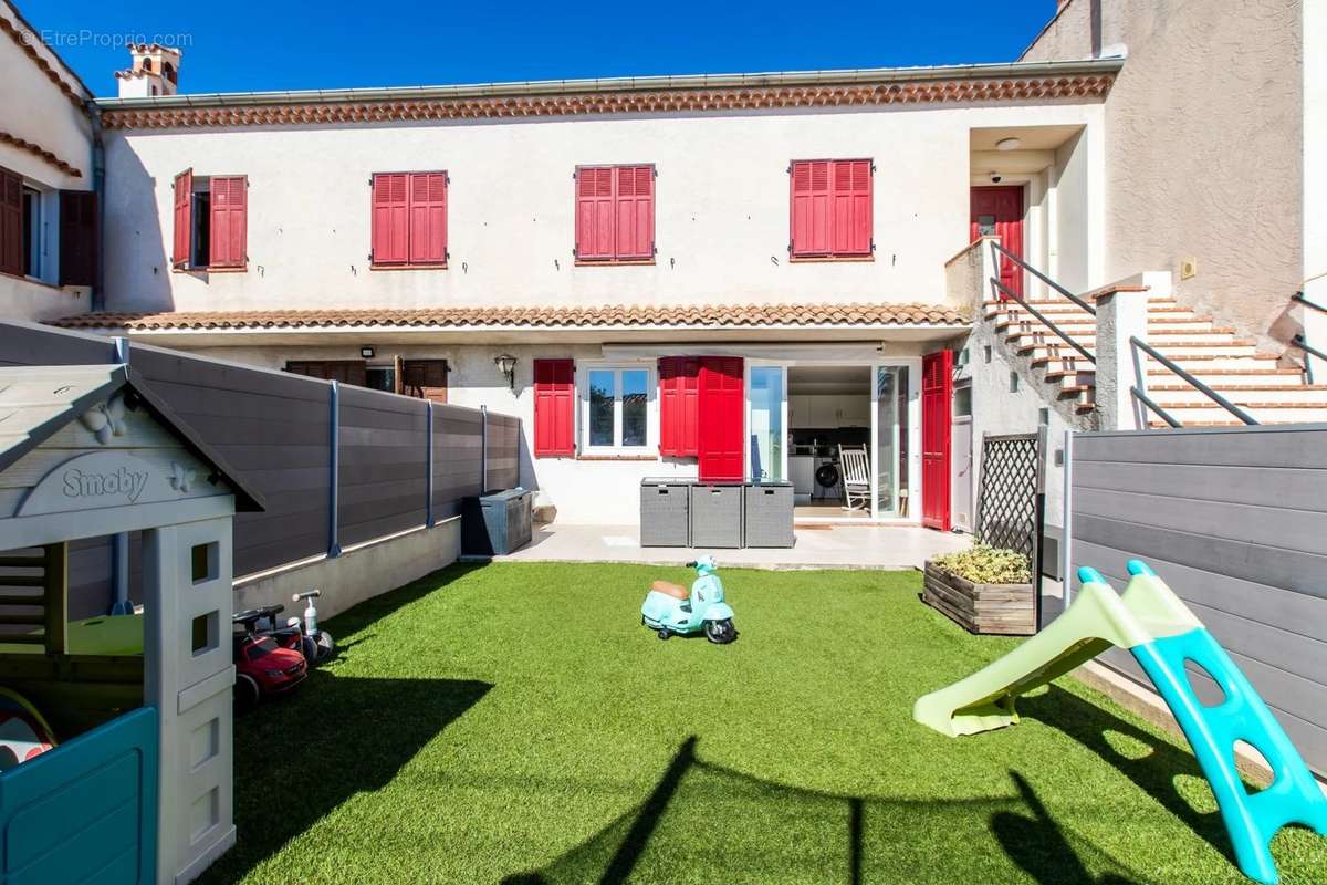 Appartement à CAGNES-SUR-MER