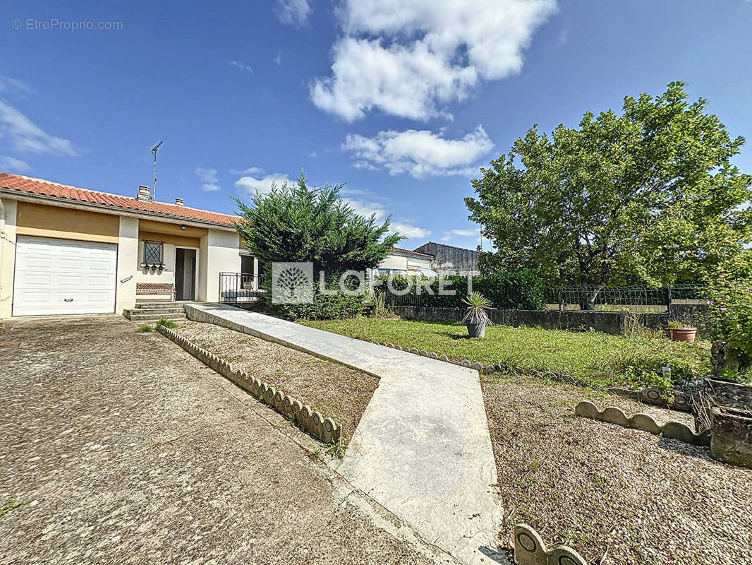 Maison à CASTELSARRASIN