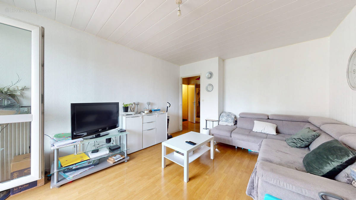 Appartement à SAINTE-LUCE-SUR-LOIRE