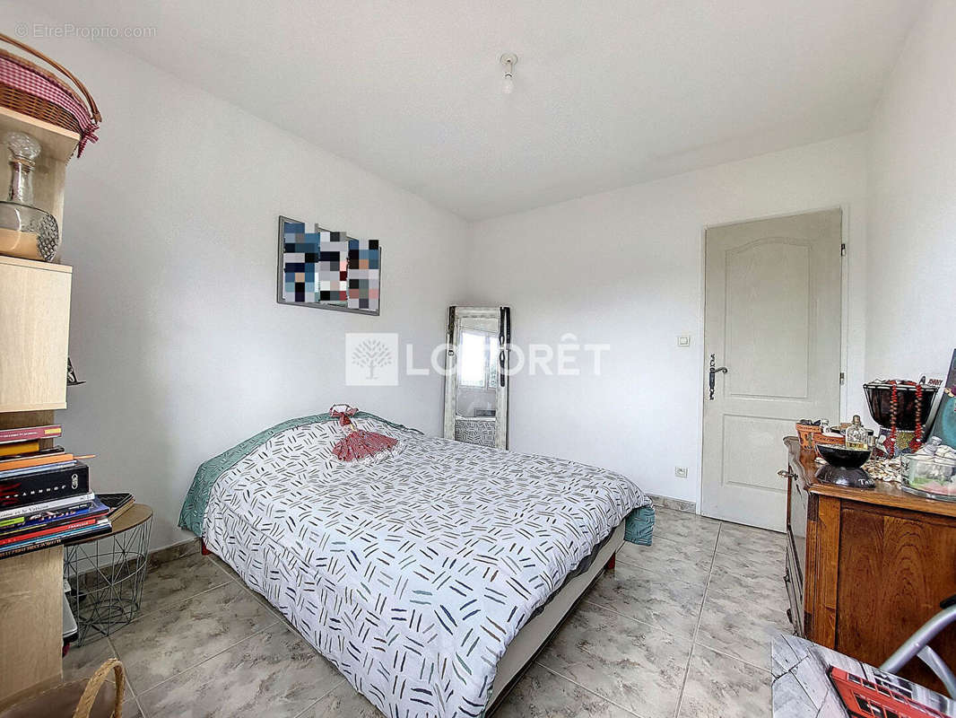 Appartement à SAINT-SATURNIN-LES-AVIGNON