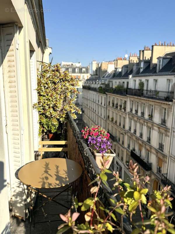 Appartement à PARIS-10E