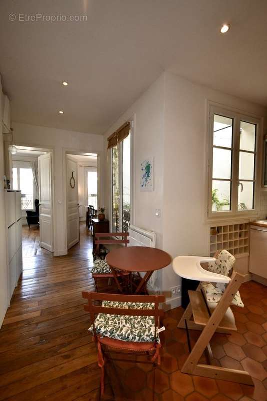 Appartement à PARIS-10E