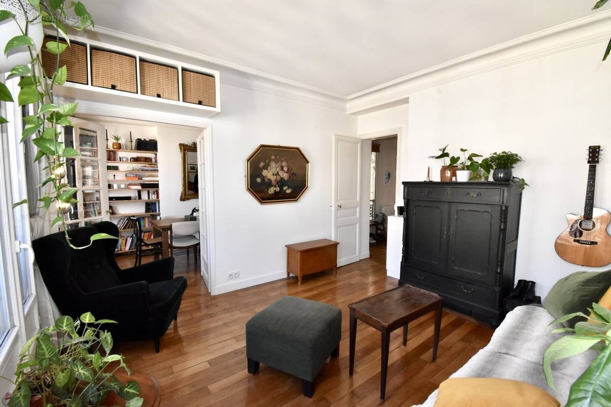 Appartement à PARIS-10E