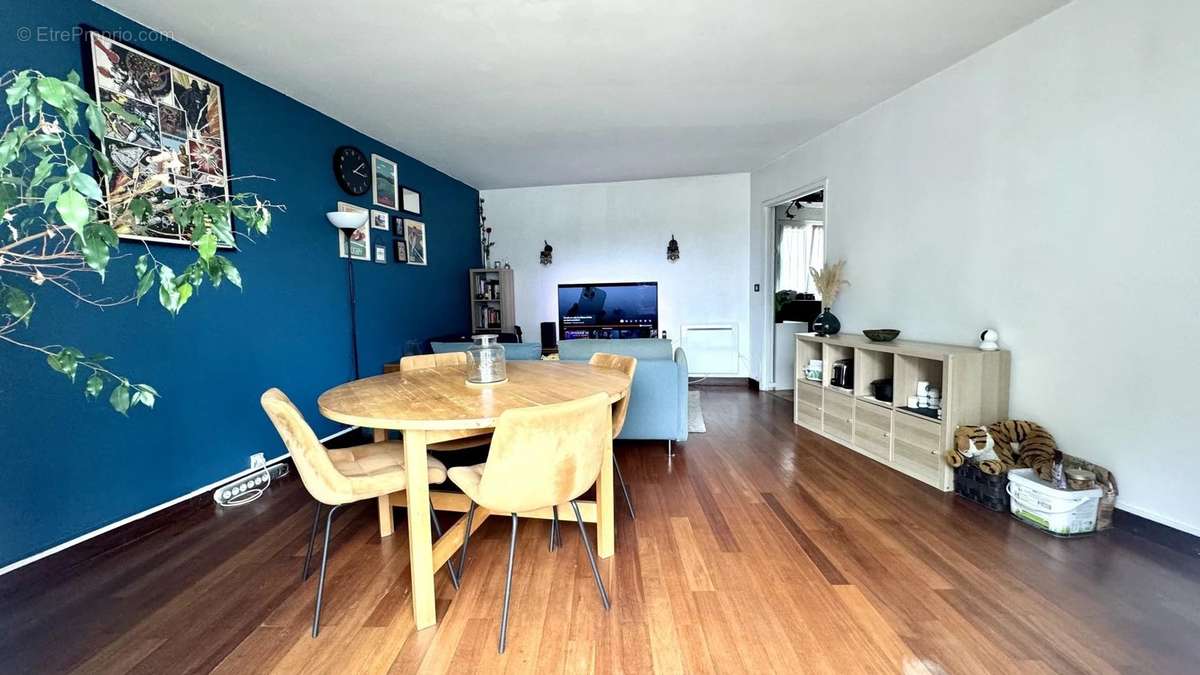 Appartement à COUBRON