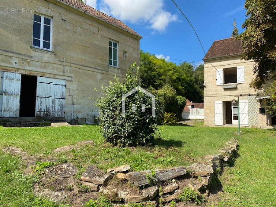 Maison à CHARS