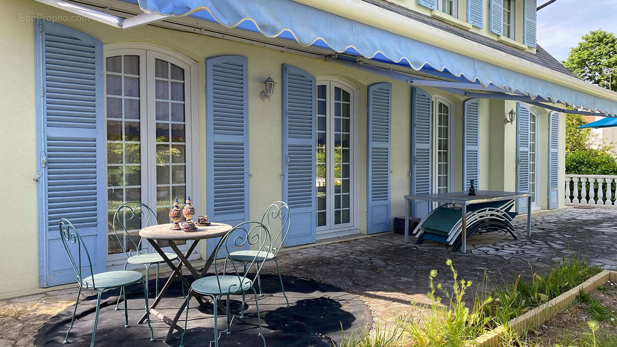 Maison à MAISONS-LAFFITTE