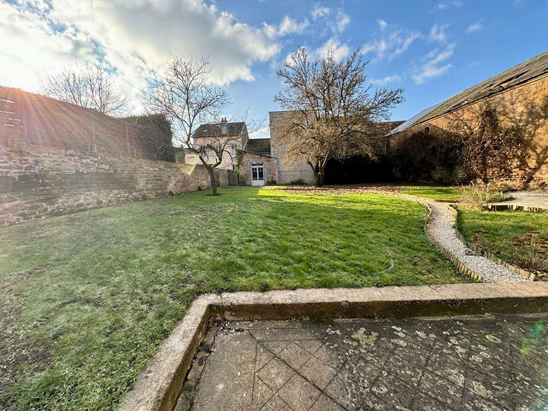 Appartement à LUXEUIL-LES-BAINS