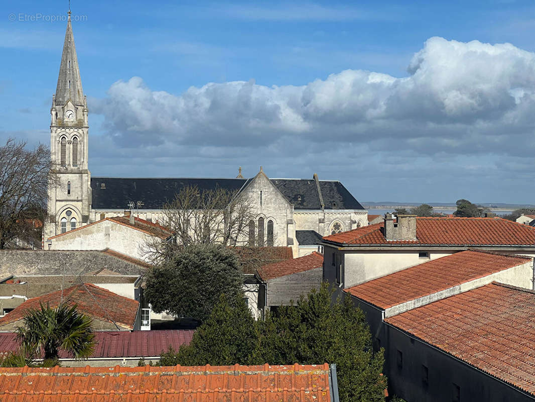 Appartement à FOURAS