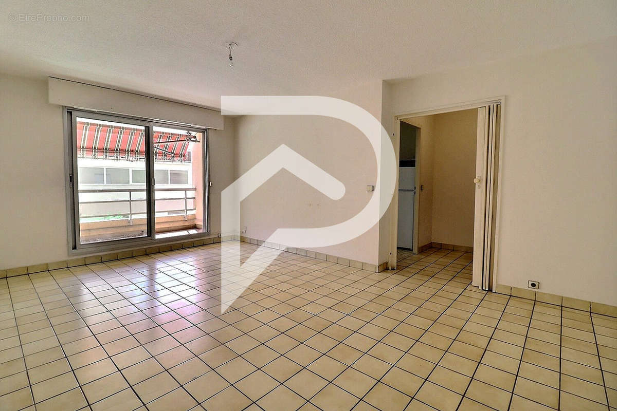 Appartement à HYERES