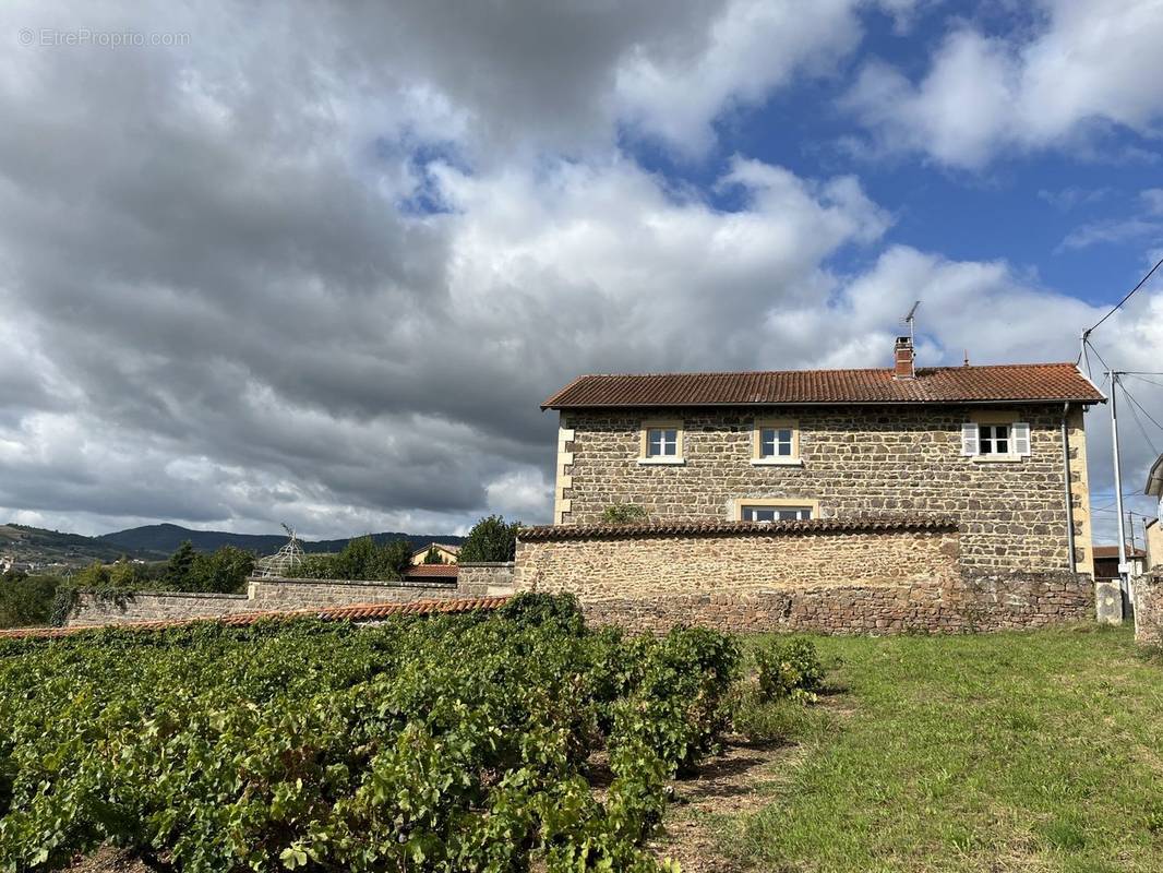 Maison à SAINT-ETIENNE-DES-OULLIERES