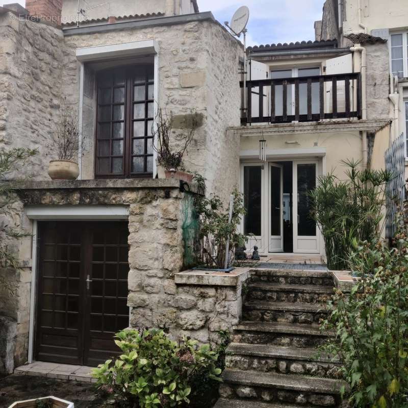 Maison à PONS