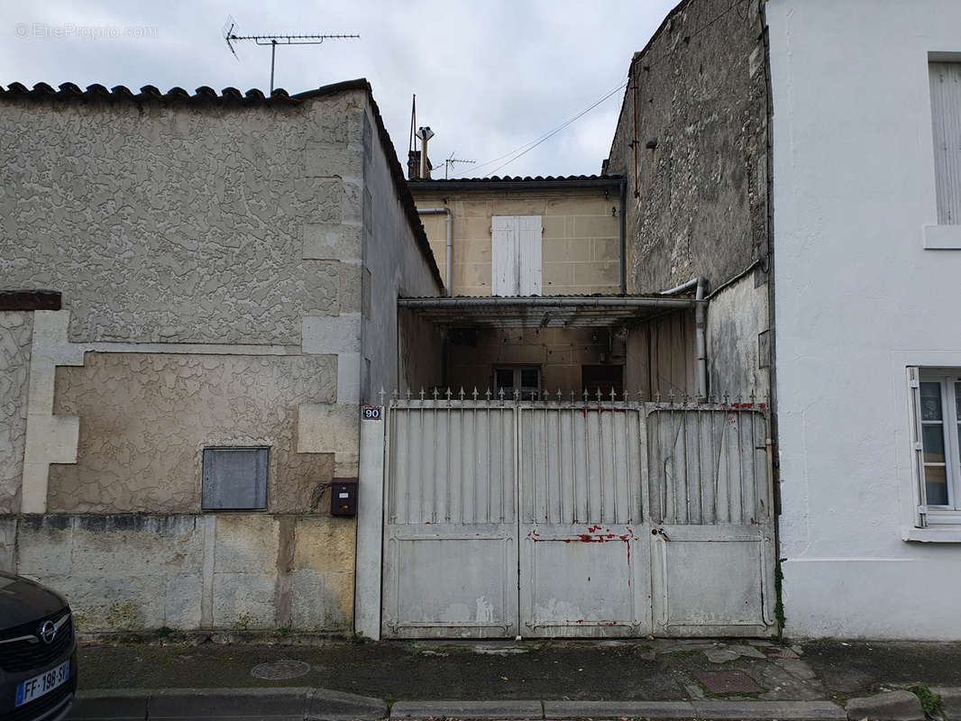 Maison à COGNAC