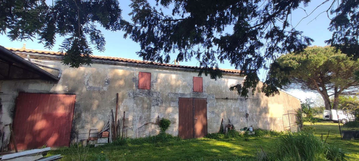 Maison à CHENAC-SAINT-SEURIN-D&#039;UZET