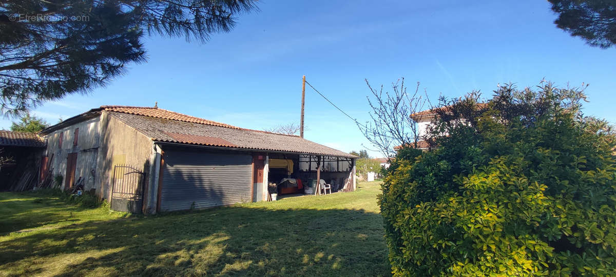 Maison à CHENAC-SAINT-SEURIN-D&#039;UZET