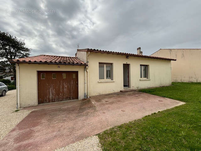 Maison à MESCHERS-SUR-GIRONDE