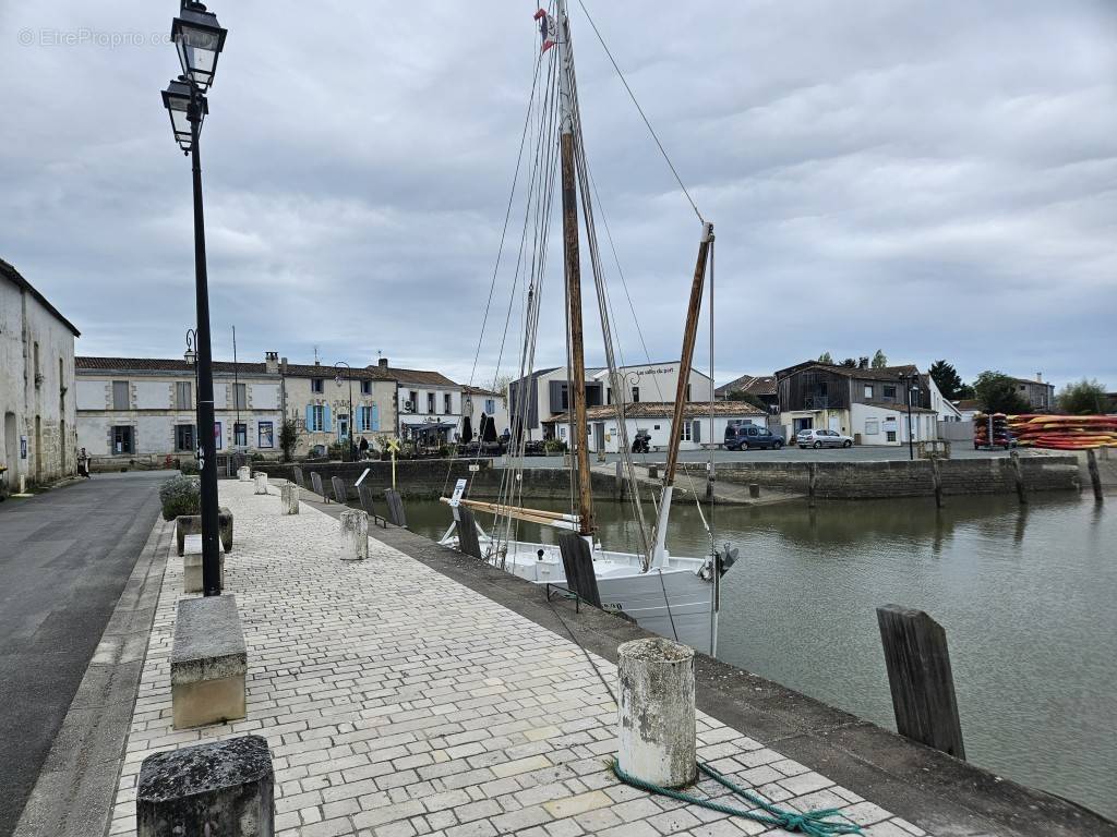 Autre à MORNAC-SUR-SEUDRE