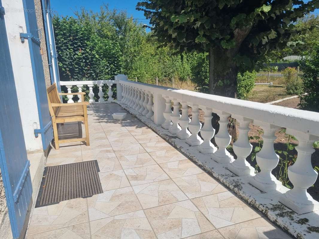 terrasse - Maison à PERIGUEUX