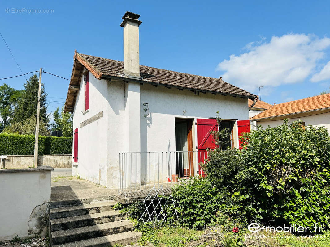 Maison à CHARLIEU