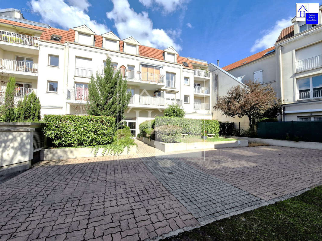 Immeuble (1) - Appartement à MAISONS-ALFORT