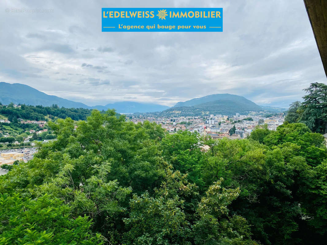 Appartement à AIX-LES-BAINS