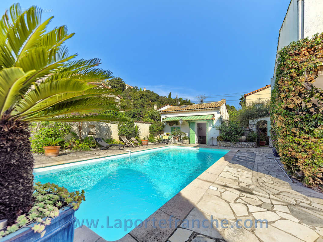 Maison à CAGNES-SUR-MER