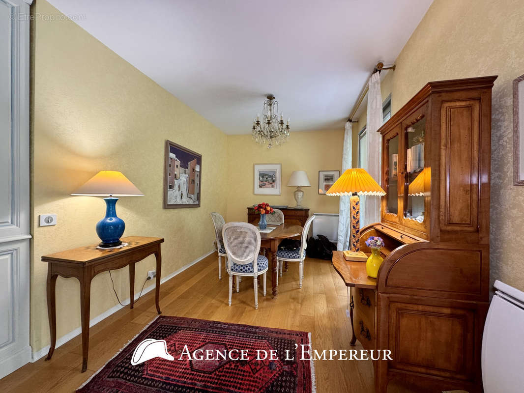 Appartement à RUEIL-MALMAISON