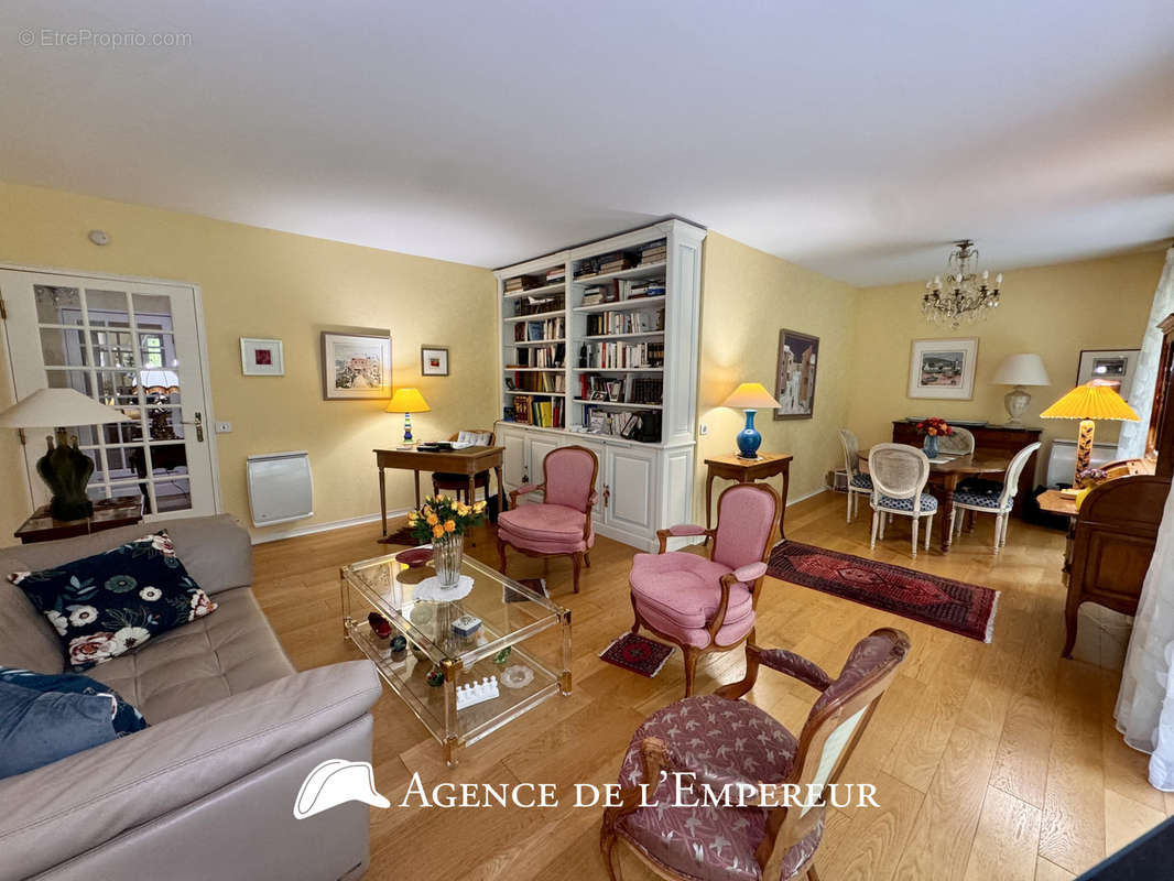 Appartement à RUEIL-MALMAISON