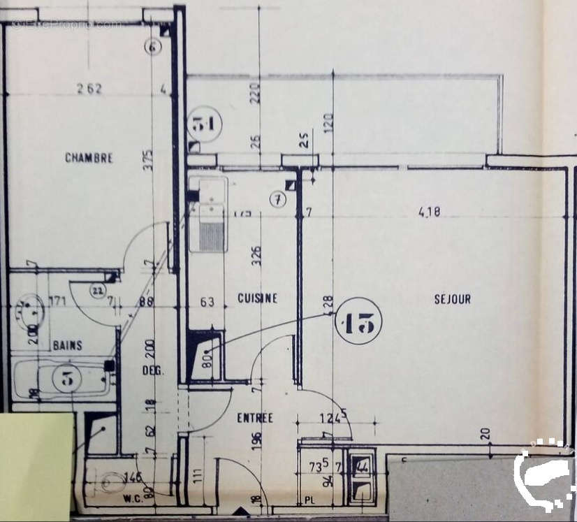 Appartement à COURBEVOIE