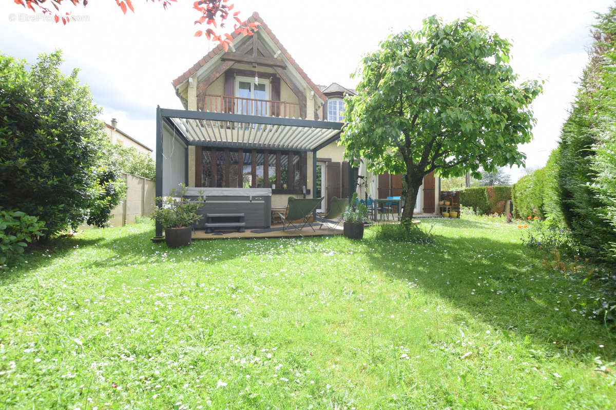 Maison à RAMBOUILLET